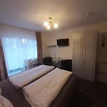 Katharina Kleine Hotel