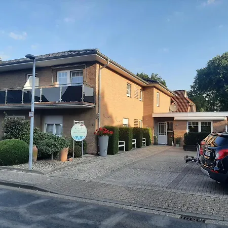 Katharina Kleine Hotel *