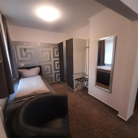 Katharina Kleine Hotel